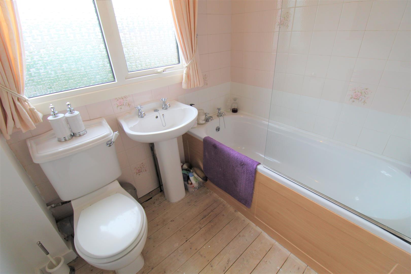 Wallis Way, Baddeley Green, Stoke-On-Trent
